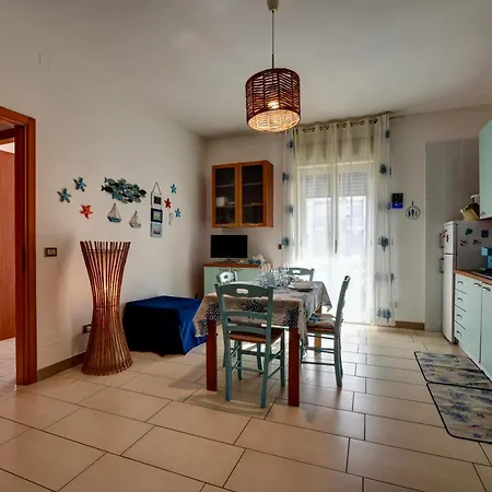 Gallipoli Tra Mare E Pineta