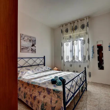Gallipoli Tra Mare E Pineta